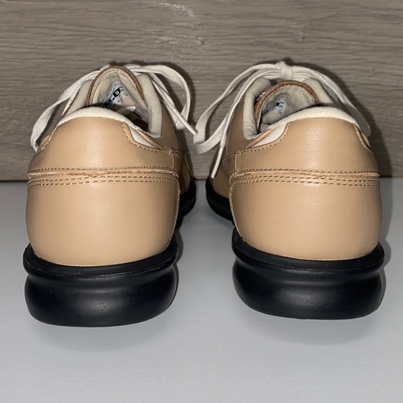 Oakley Women’s Golf Shoes Size 6.0 - Picture 4 of 9